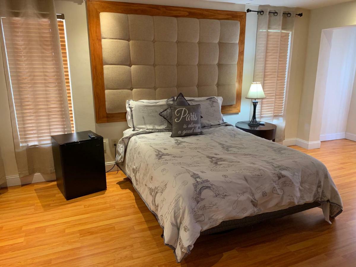 Friendly Family House Apartment Doral Bagian luar foto